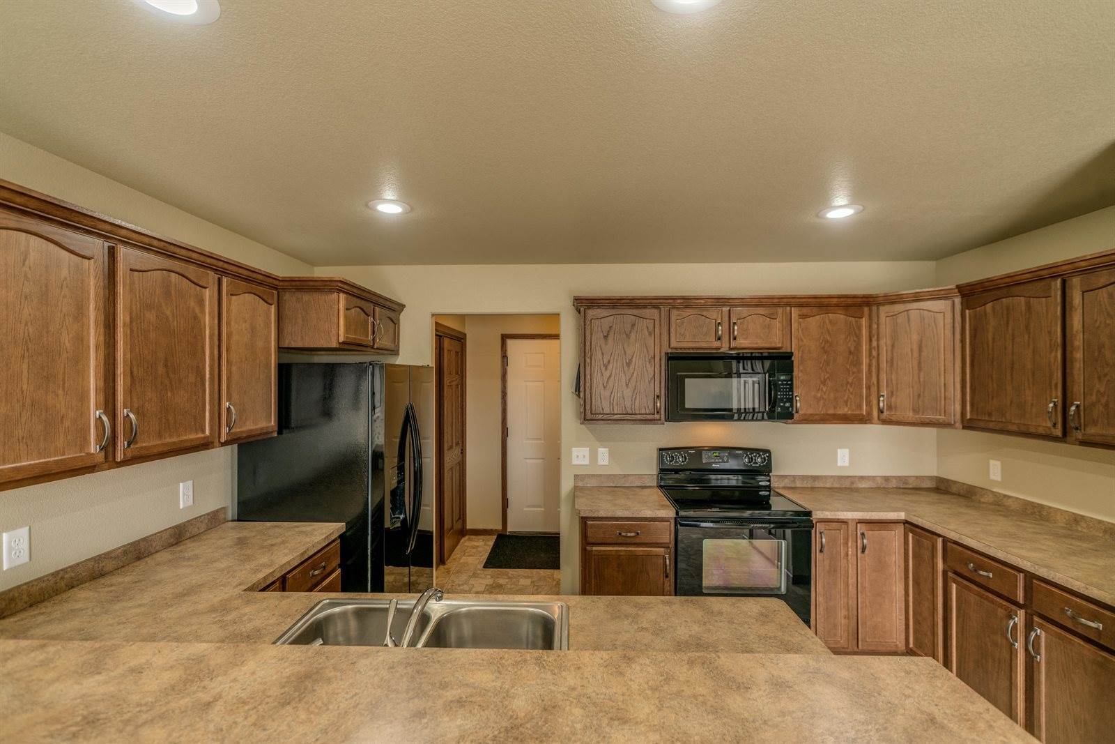 2935 Mccurry Way, Lincoln, ND 58504