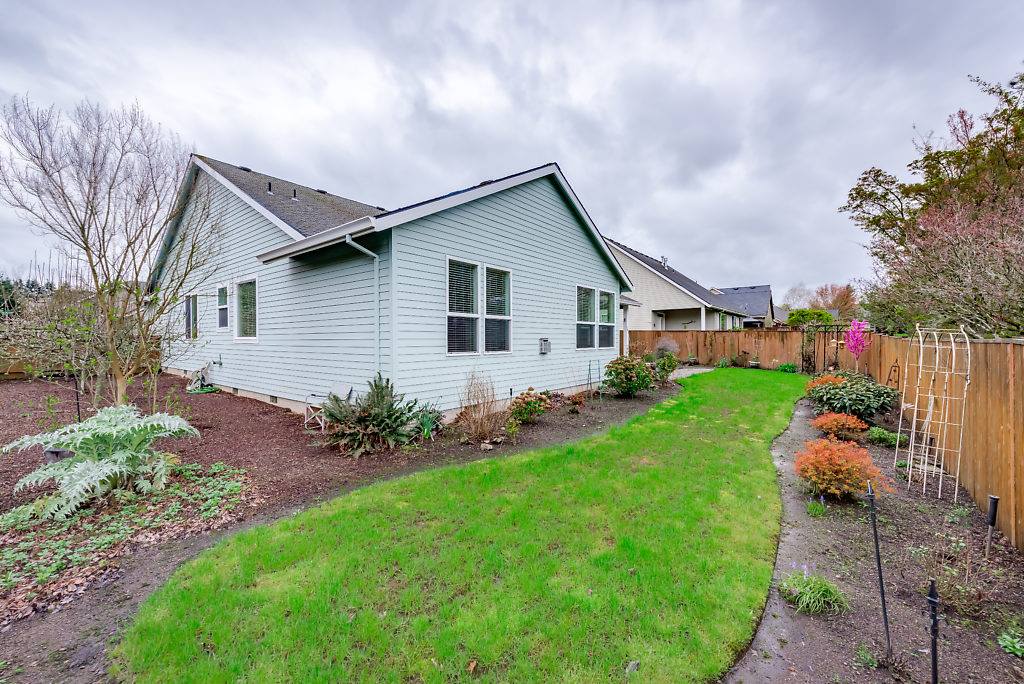 1492 NE 16th Ave, Canby, OR 97013