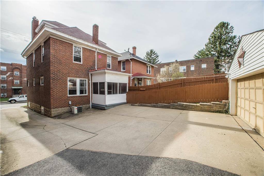 1512 McFarland, Dormont, PA 15216