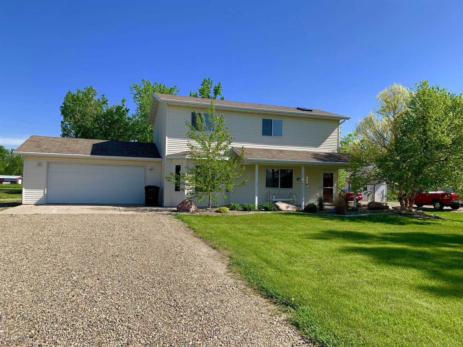 6634 Kingswood Road, Bismarck, ND 58503