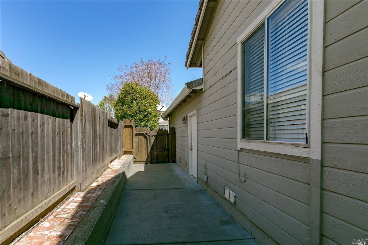 242 San Leon Drive, Vacaville, CA 95688