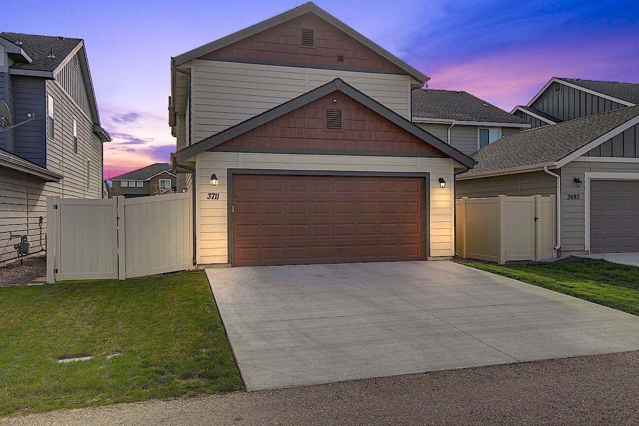 3711 N Warm Creek Ave, Meridian, ID 83646