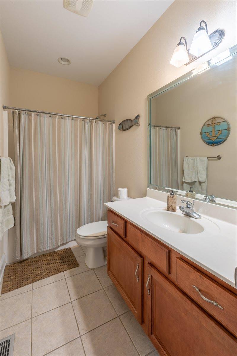 215 Play House Dr, Ringgold, GA 30736