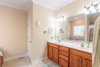 215 Play House Dr, Ringgold, GA 30736