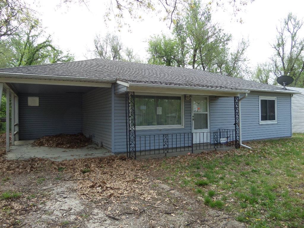 3550 SW Mayo AVE, Topeka, KS 66611