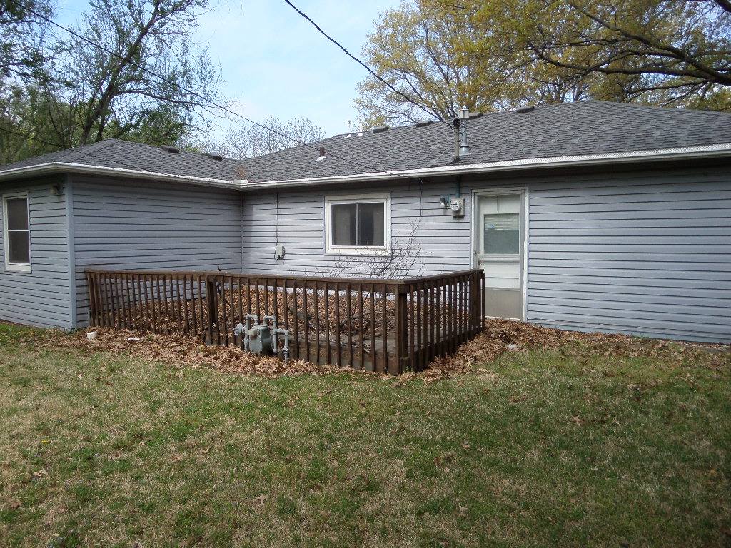 3550 SW Mayo AVE, Topeka, KS 66611