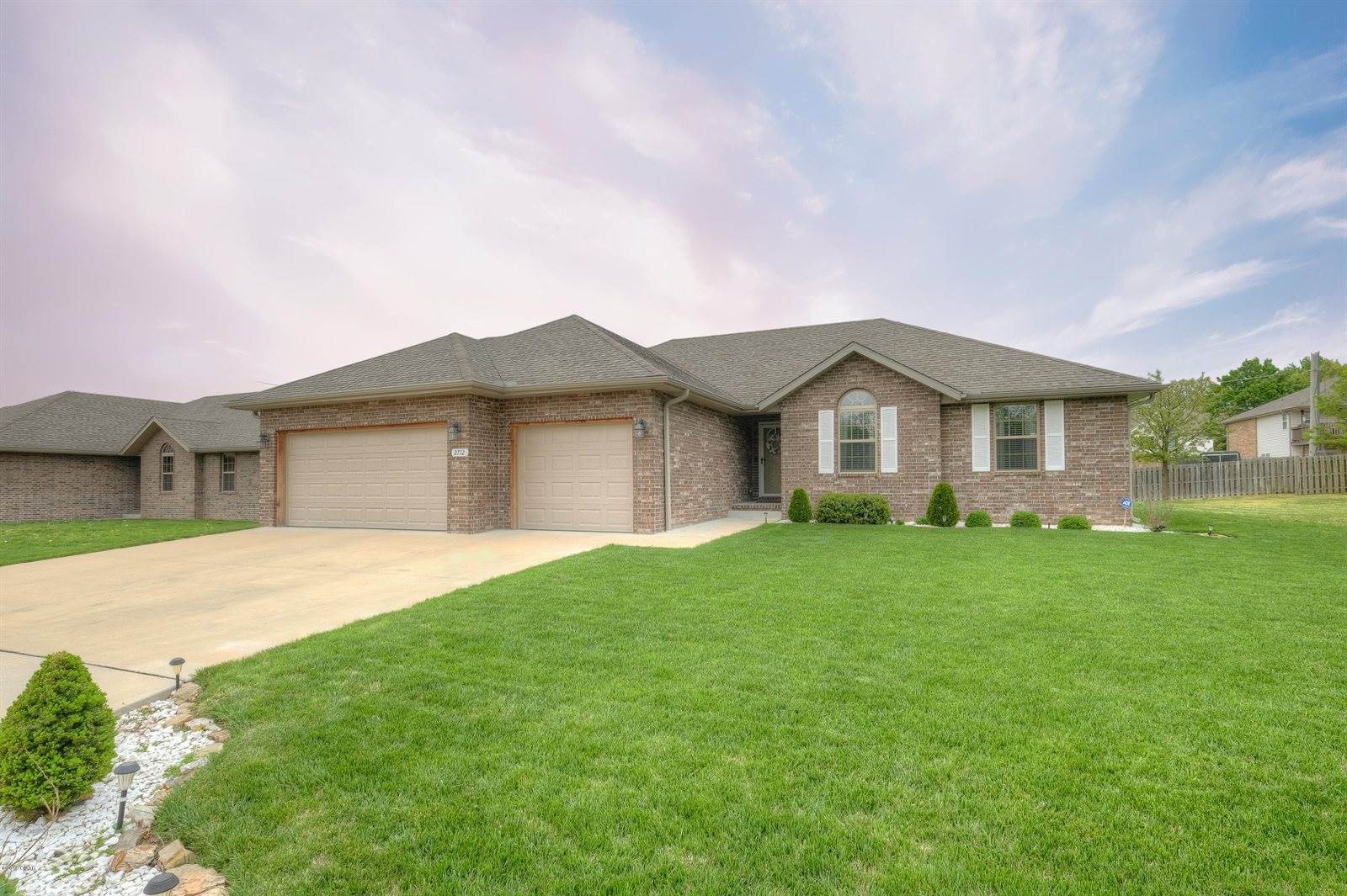 2712 North Highland Avenue, Joplin, MO 64801