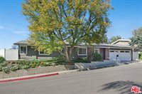 22721 Crespi St, Woodland Hills, CA 91364