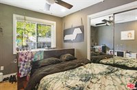 22721 Crespi St, Woodland Hills, CA 91364