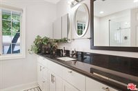 22721 Crespi St, Woodland Hills, CA 91364