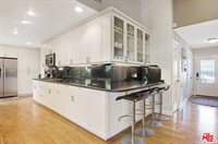 22721 Crespi St, Woodland Hills, CA 91364