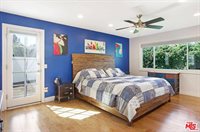 22721 Crespi St, Woodland Hills, CA 91364