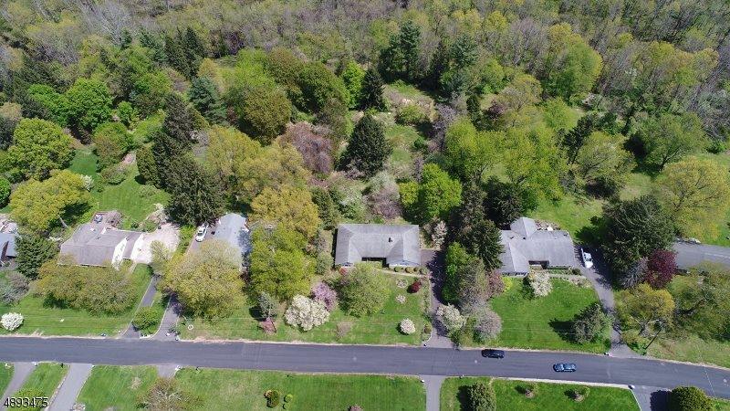 48 Crest Dr, Bernards Township, NJ 07920