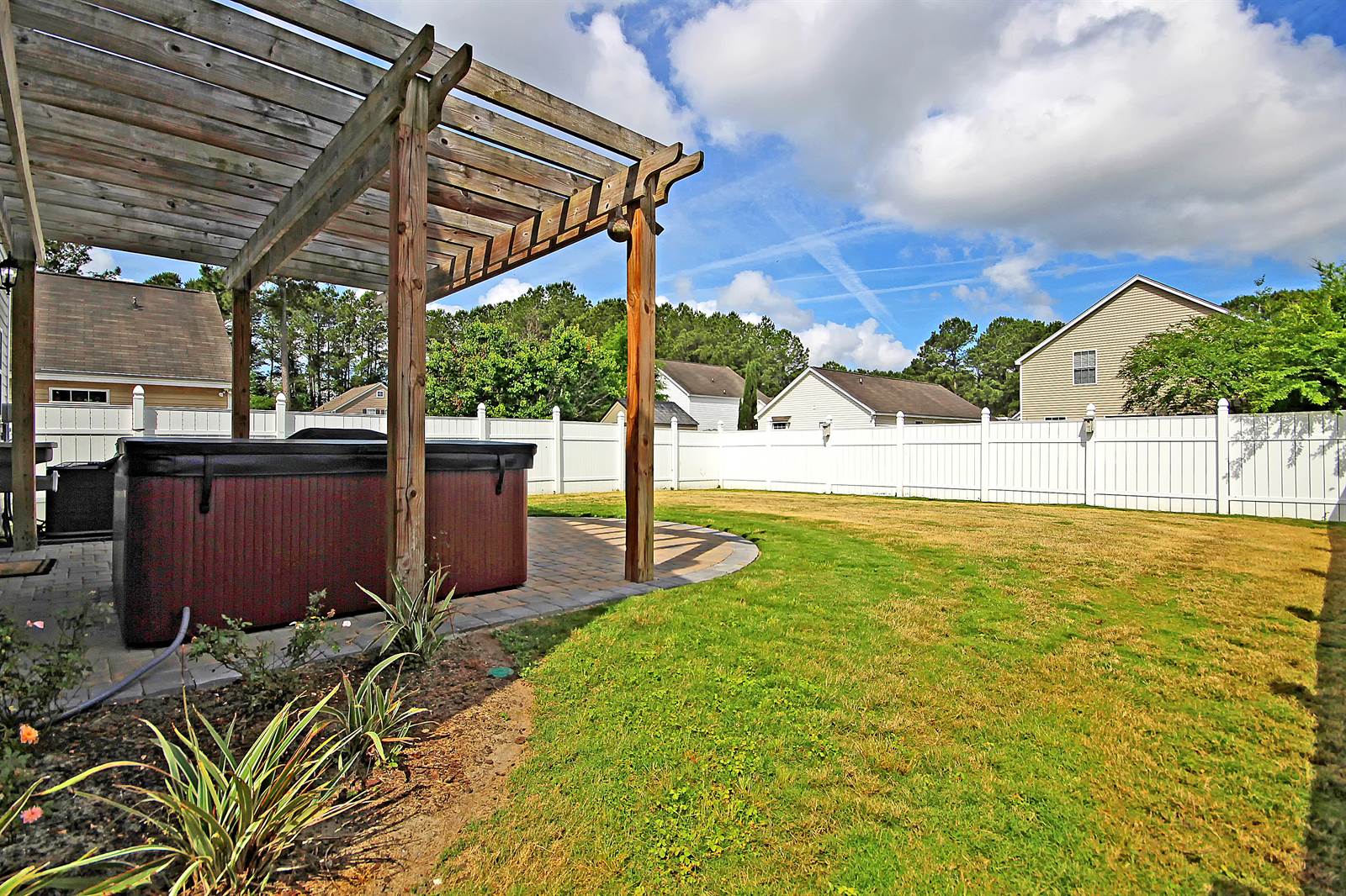 1104 Waters Inlet Circle, Charleston, SC 29492