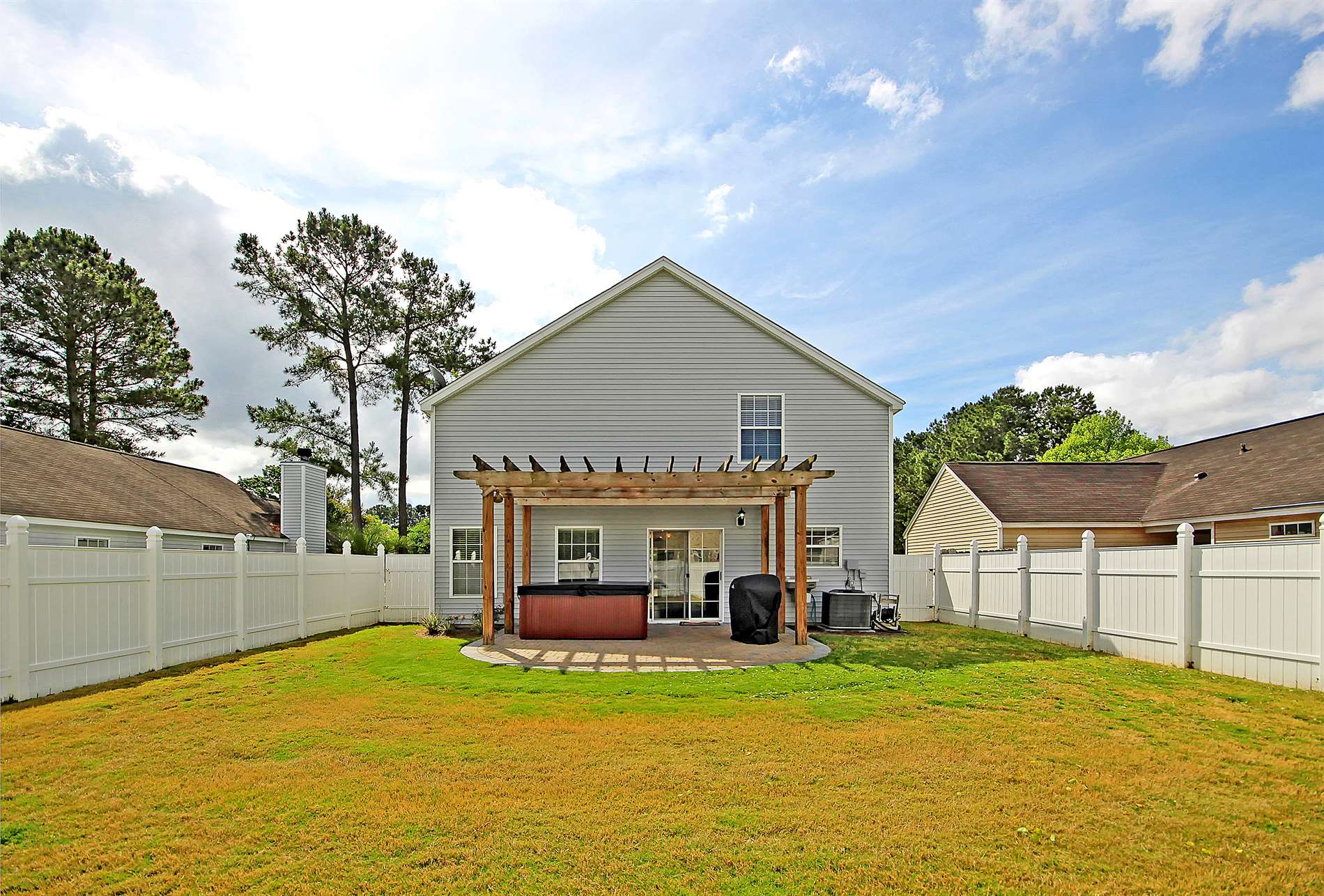 1104 Waters Inlet Circle, Charleston, SC 29492