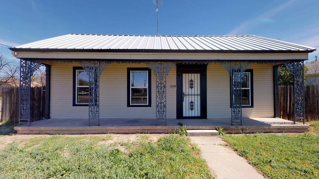 1004 South Oakes St, San Angelo, TX 76903