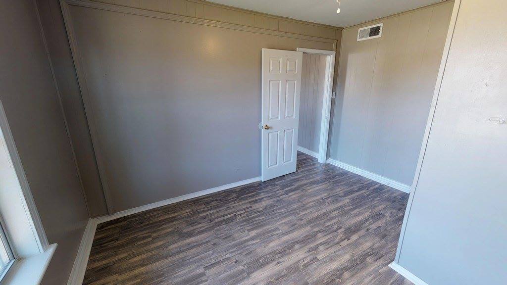 1004 South Oakes St, San Angelo, TX 76903