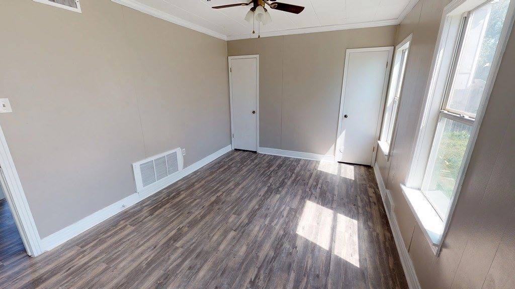 1004 South Oakes St, San Angelo, TX 76903