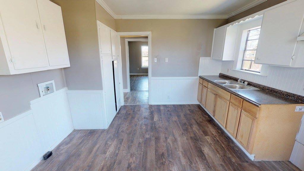 1004 South Oakes St, San Angelo, TX 76903
