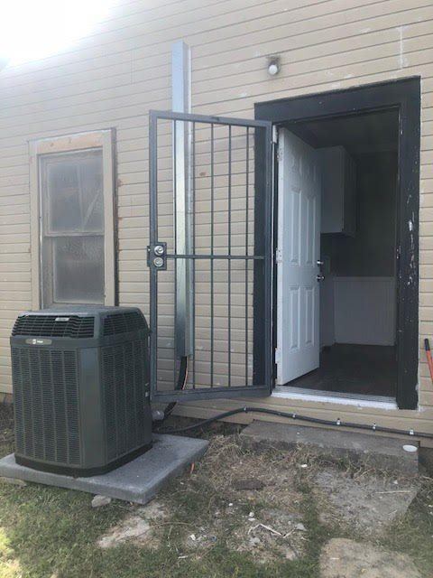 1004 South Oakes St, San Angelo, TX 76903