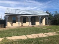 1004 South Oakes St, San Angelo, TX 76903