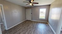 1004 South Oakes St, San Angelo, TX 76903