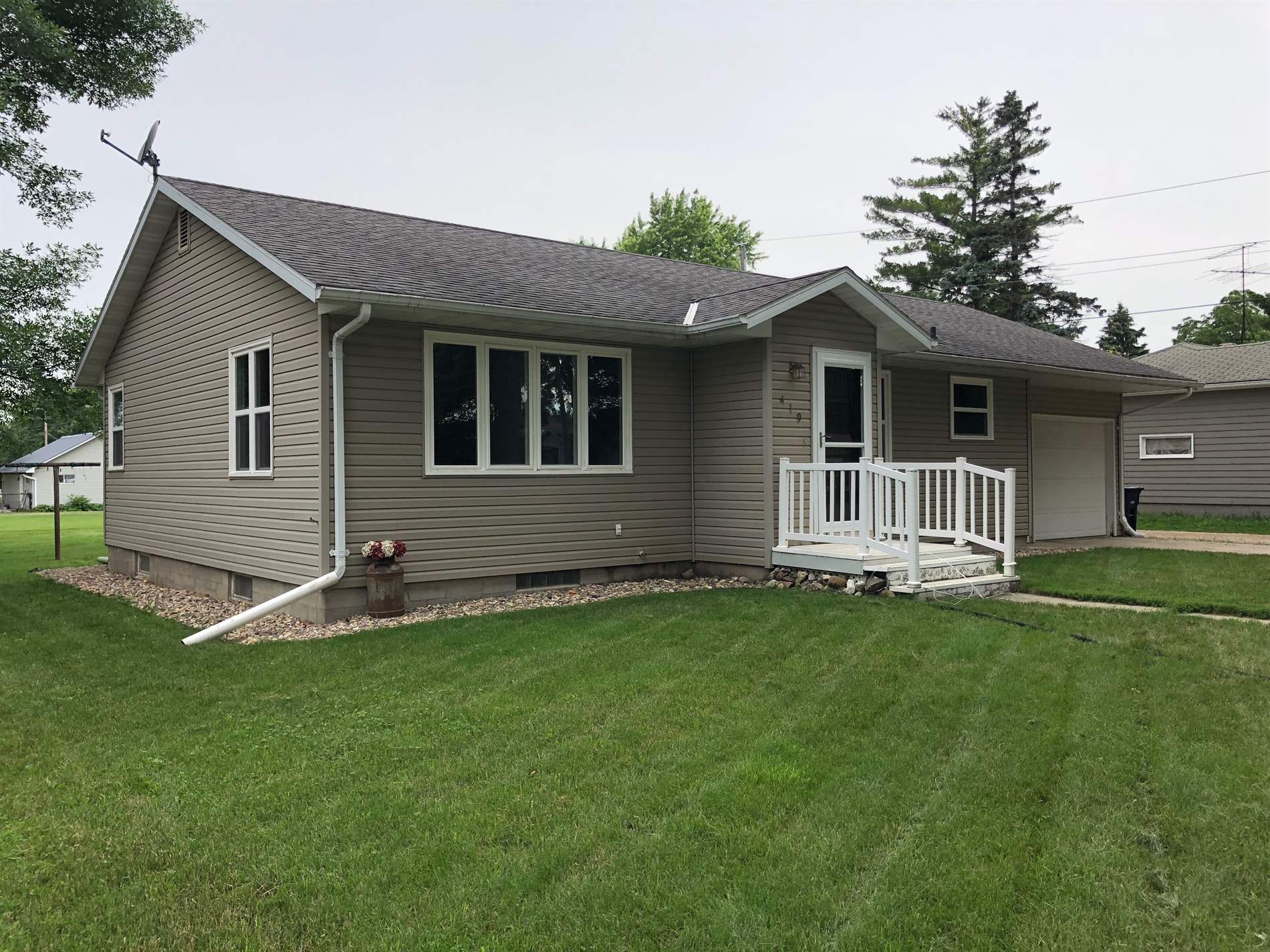 419 8th Avenue, Sibley, IA 51249