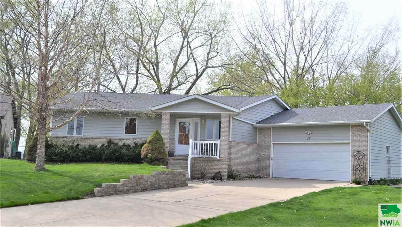 58 Sunset Dr., Dakota Dunes, SD 57049