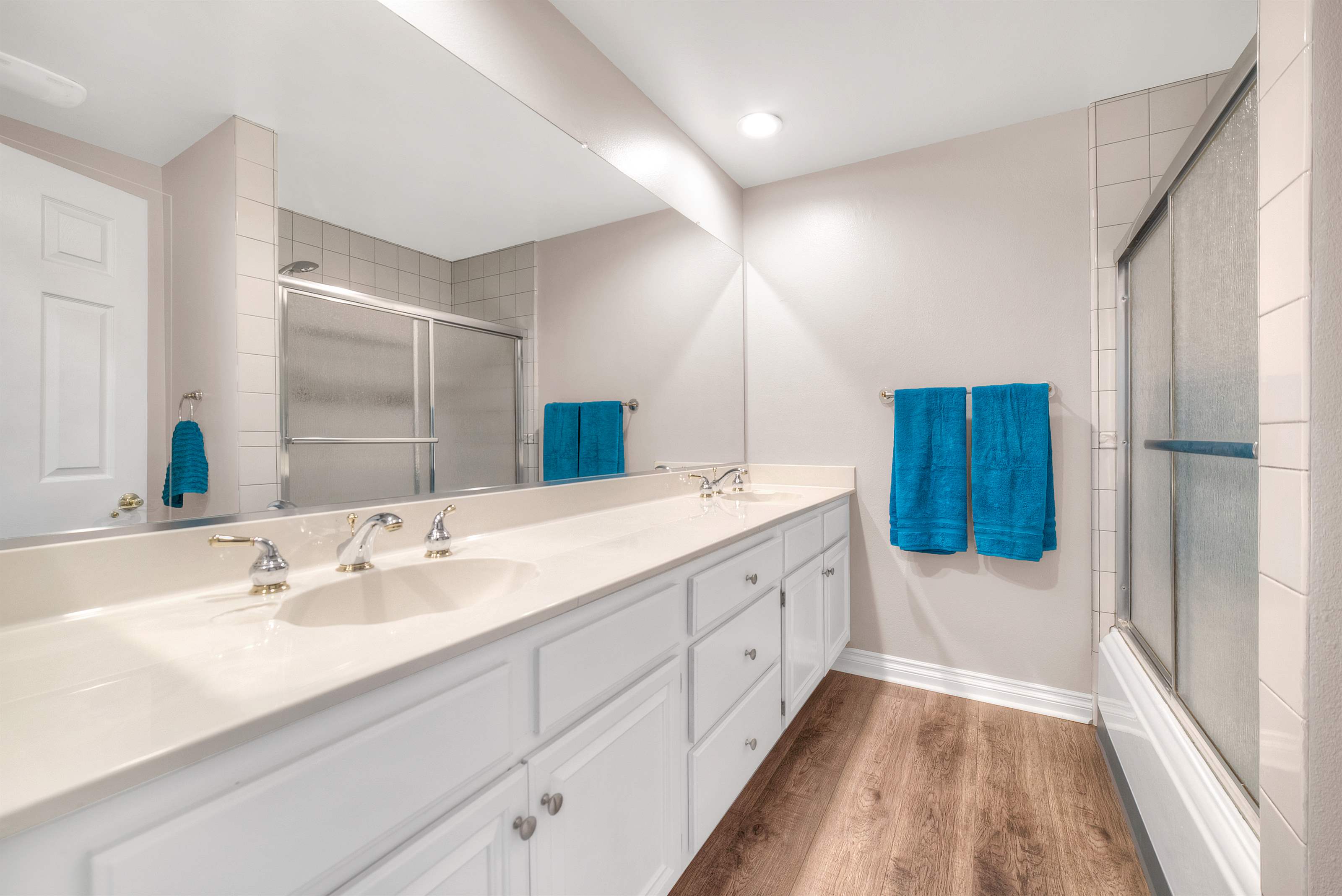 22402 Laurel Place, Saugus, CA 91390