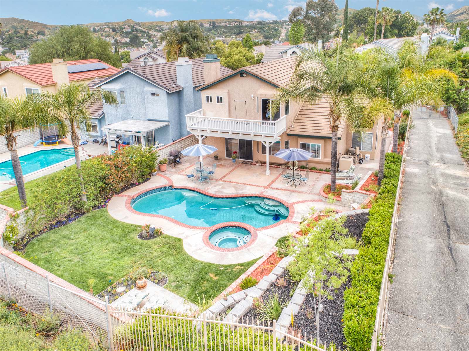 22402 Laurel Place, Saugus, CA 91390