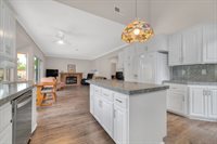 22402 Laurel Place, Saugus, CA 91390