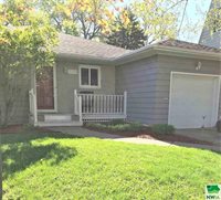 3248 Pierce St., Sioux City, IA 51104