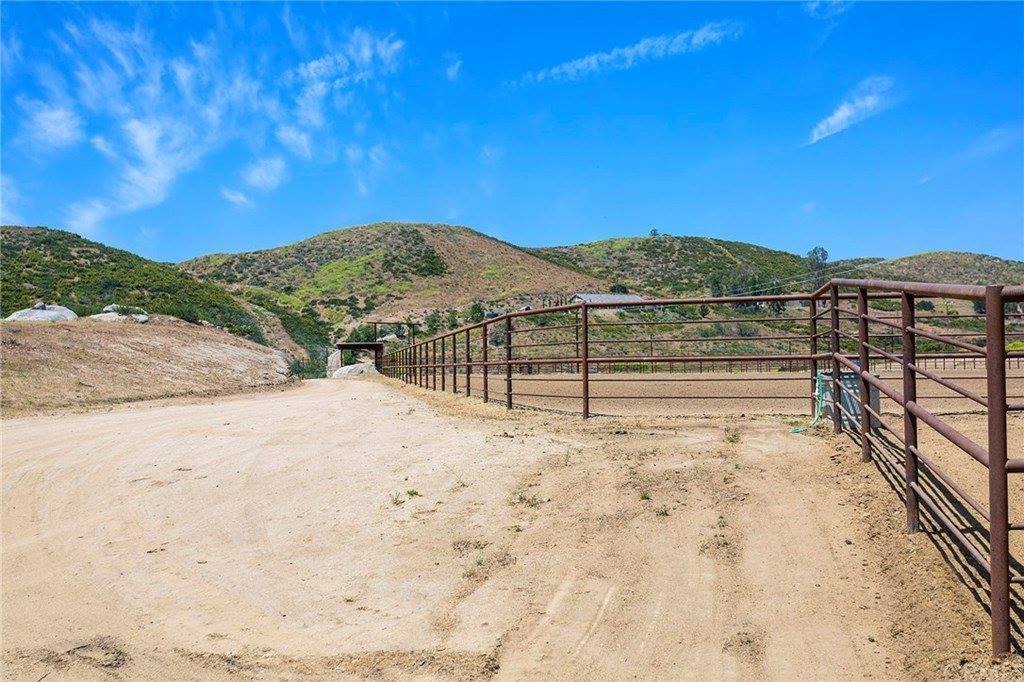 42975 Stanley Road, Hemet, CA 92544