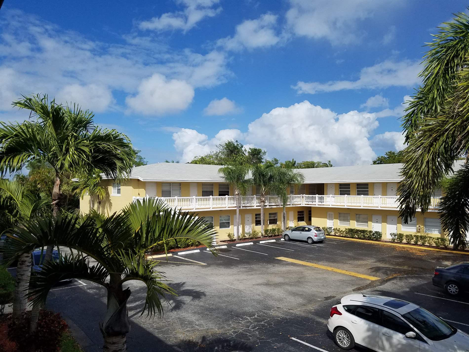 4050 Ne 12 Ter, Unit 42-2, Oakland Park, FL 33334