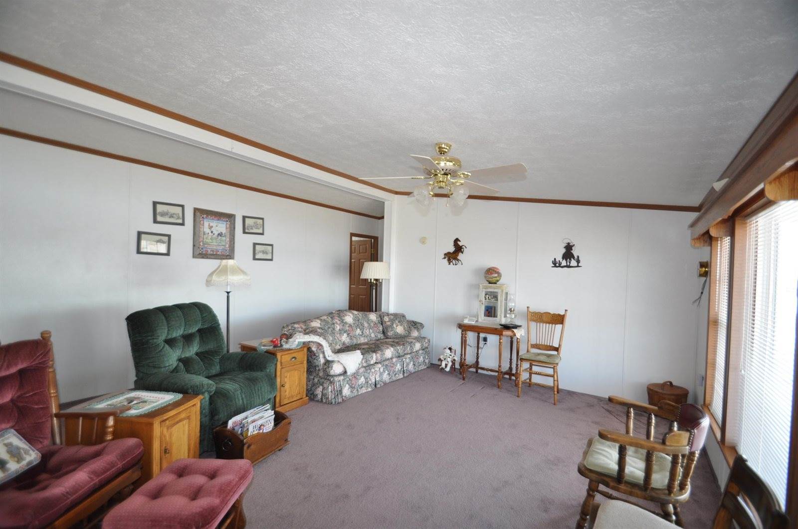 8026 6th Avenue SW, Linton, ND 58552