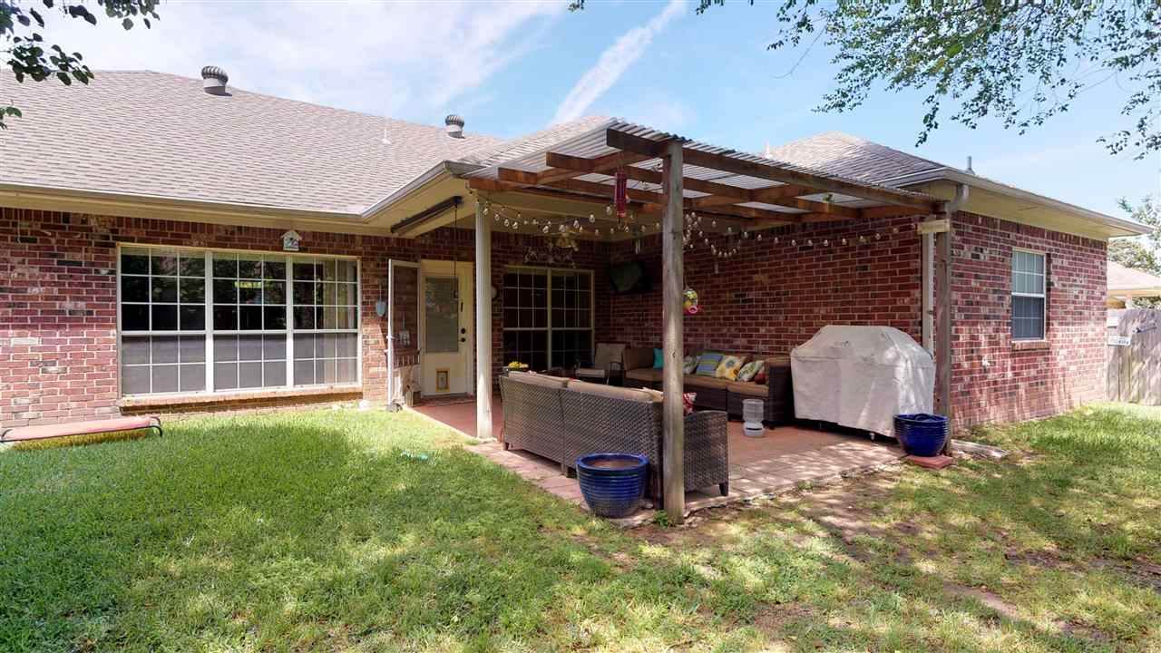 6008 Beacon Hill Dr, Texarkana, TX 75503