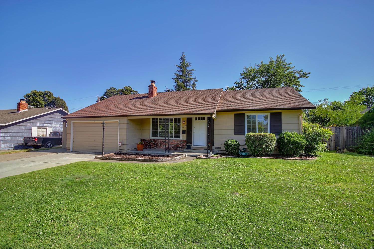 3430 Chenu Avenue, Sacramento, CA 95821