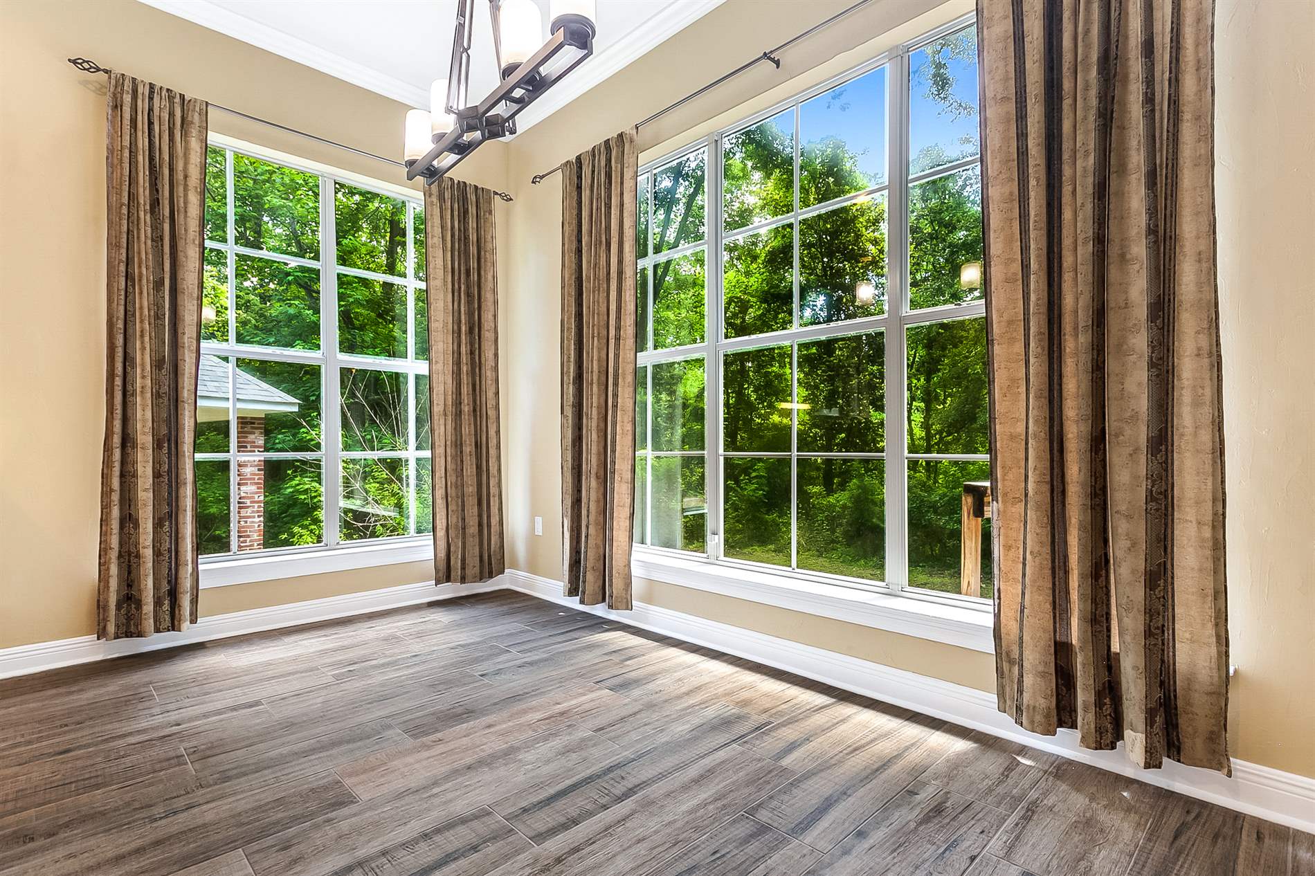 1313 Jackson Street, Mandeville, LA 70448