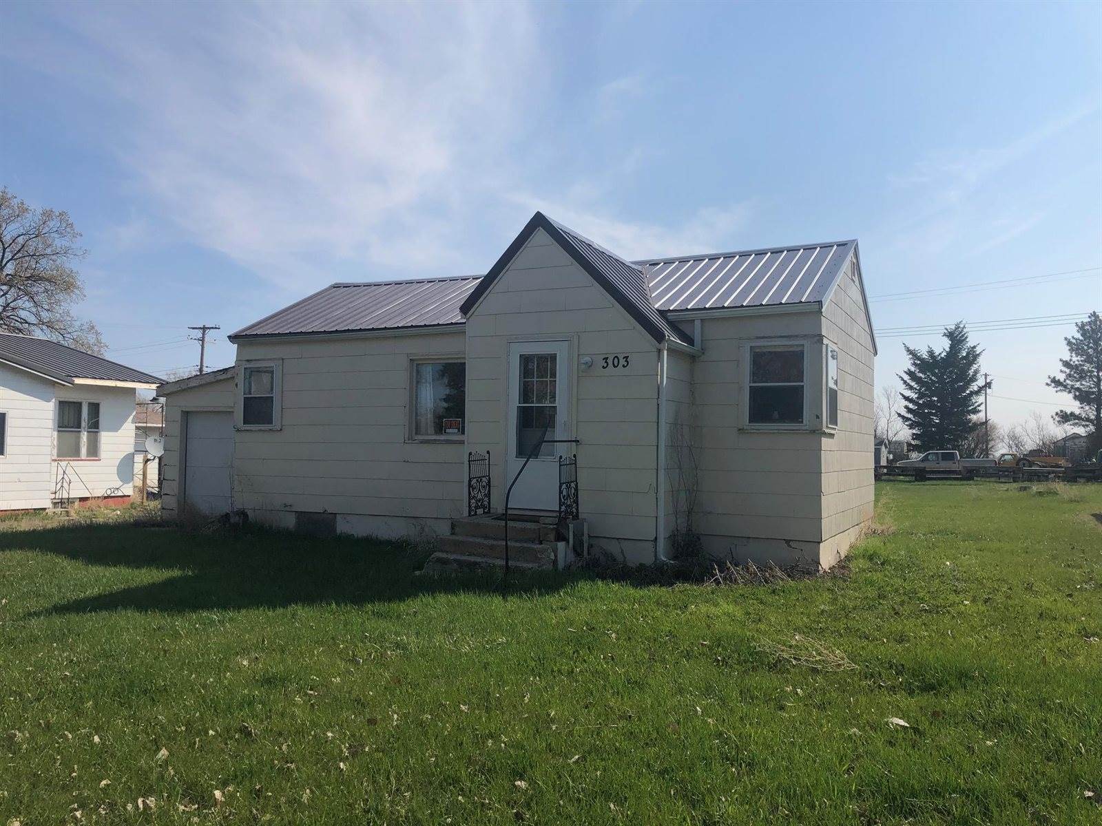 303 Hagerud St, Noonan, ND 58765