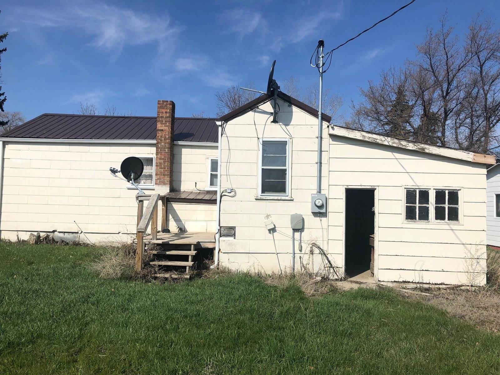 303 Hagerud St, Noonan, ND 58765