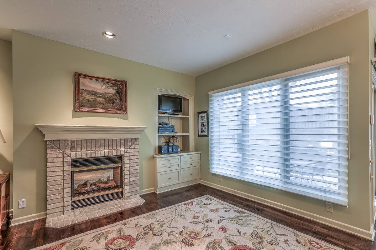 221 N 97 Court, Omaha, NE 68131