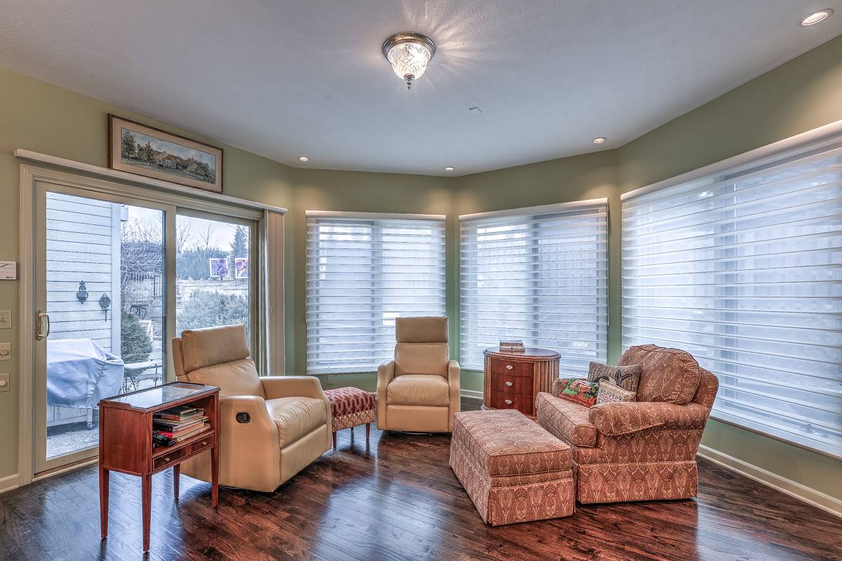 221 N 97 Court, Omaha, NE 68131