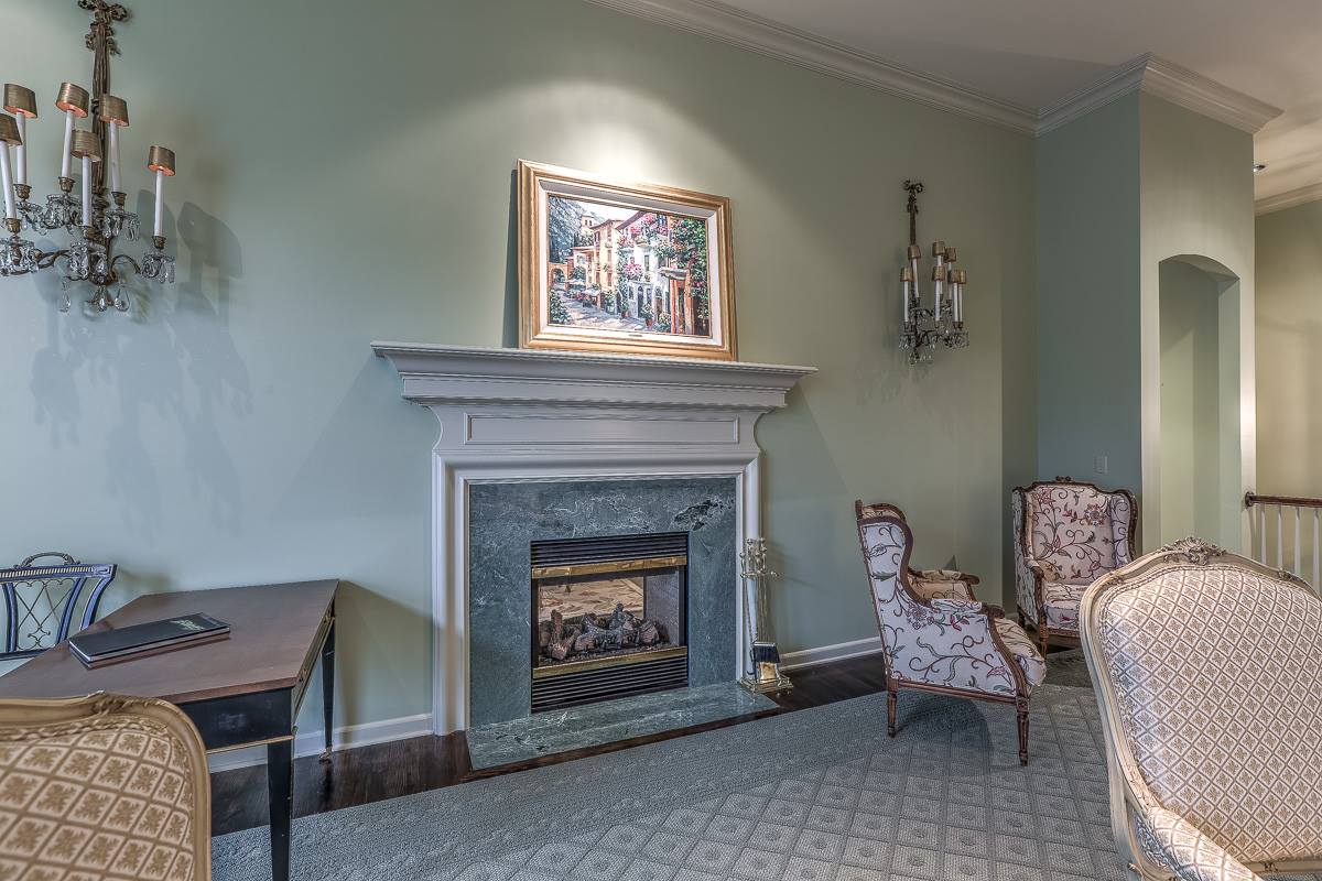 221 N 97 Court, Omaha, NE 68131