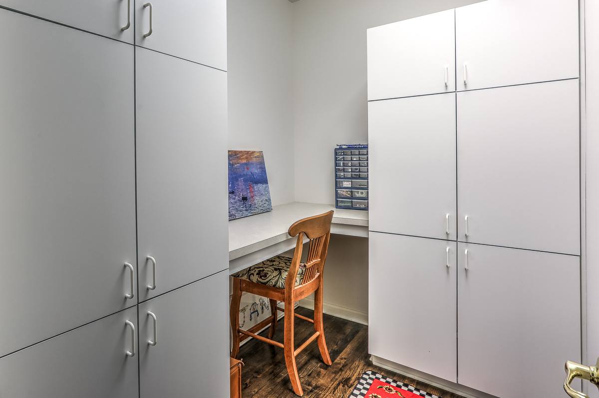 221 N 97 Court, Omaha, NE 68131