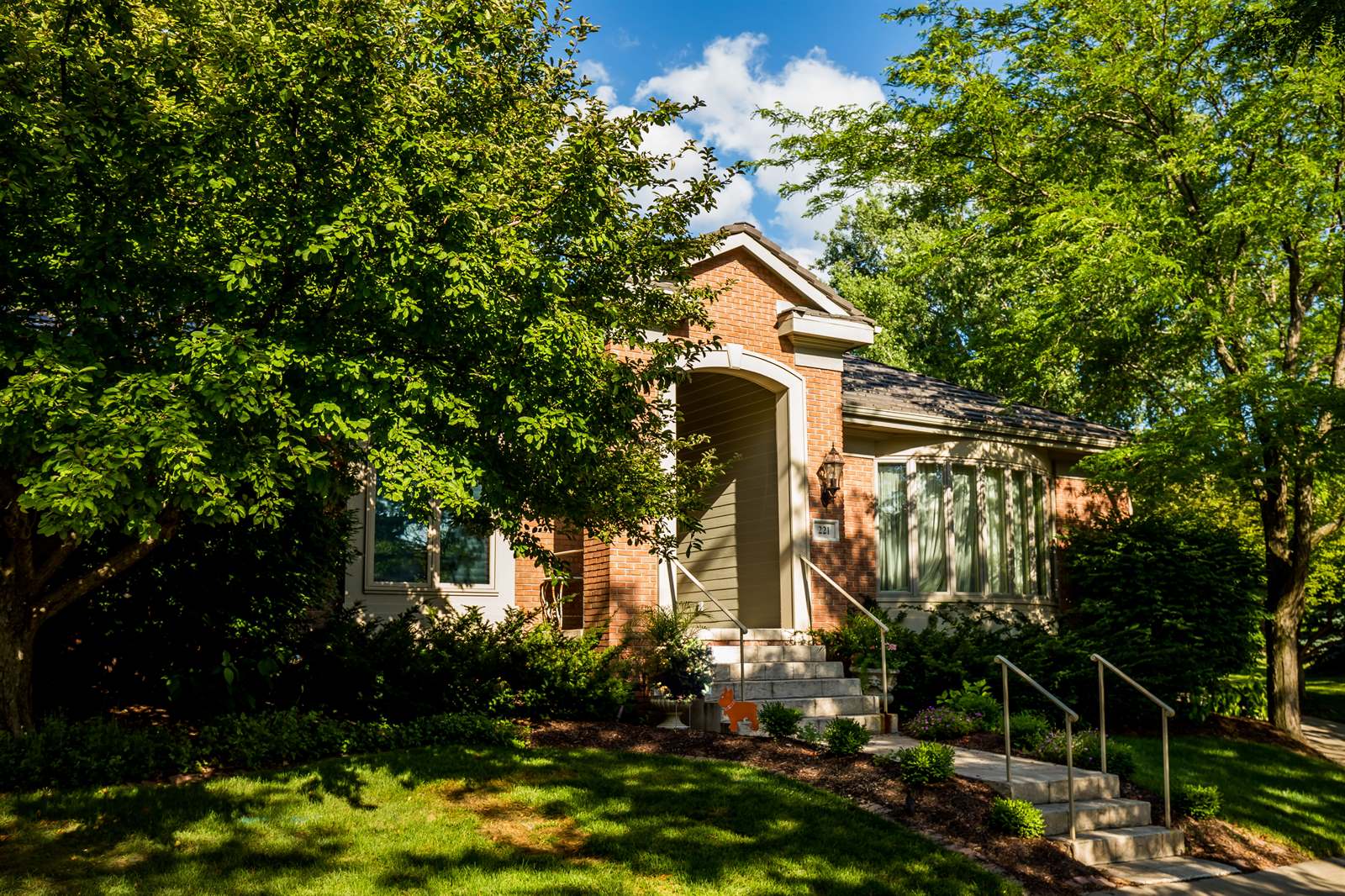 221 N 97 Court, Omaha, NE 68131