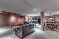 221 N 97 Court, Omaha, NE 68131