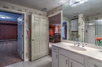 221 N 97 Court, Omaha, NE 68131