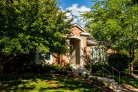 221 N 97 Court, Omaha, NE 68131