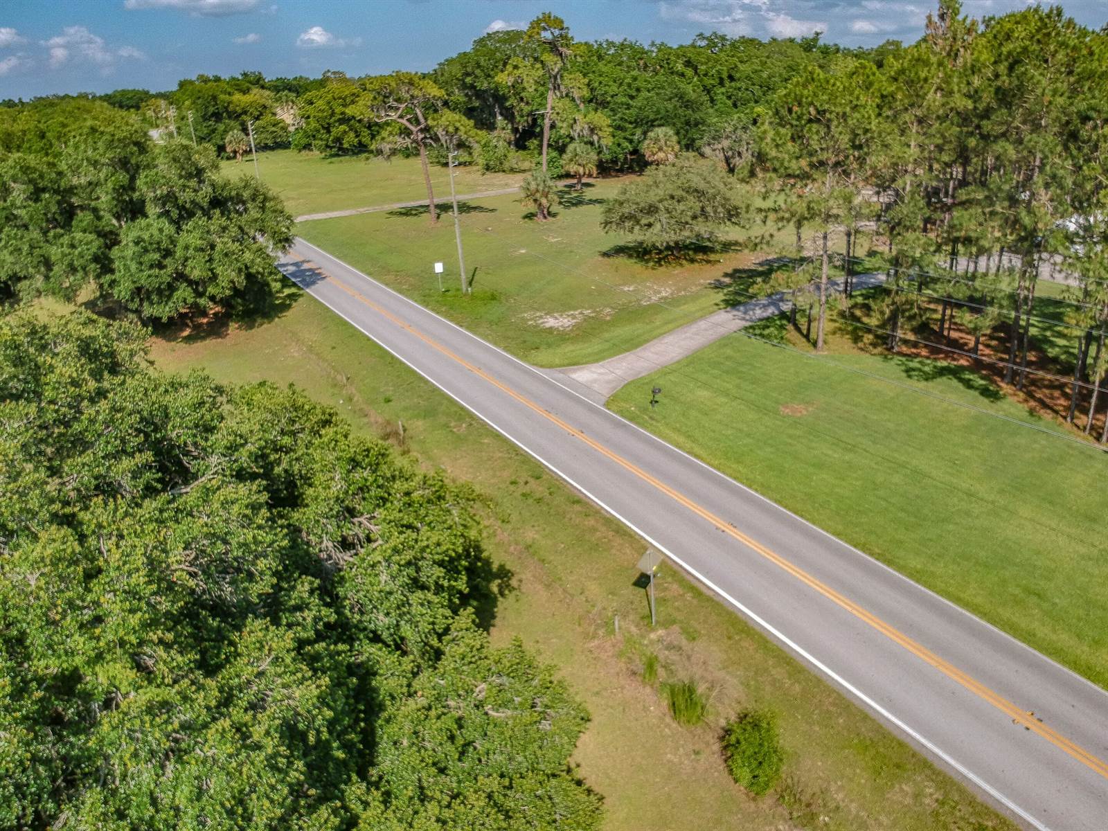 Country Club Road North, Winter Haven, FL 33881