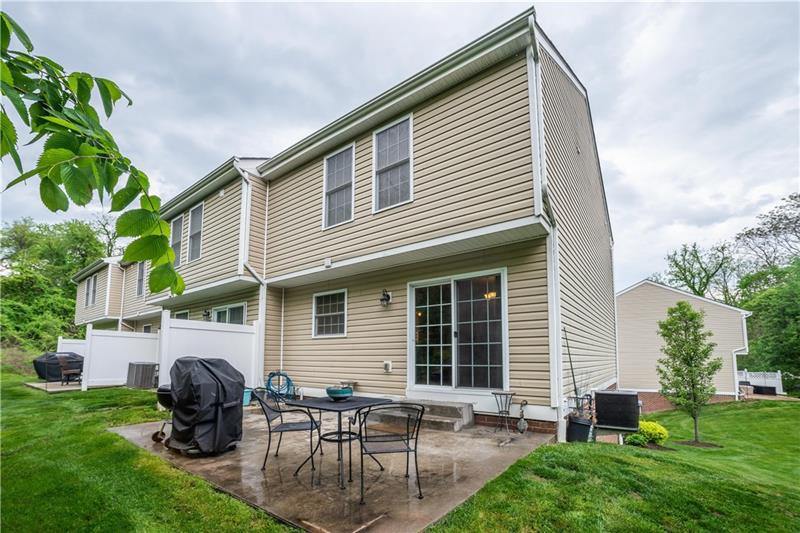 249 Persimmon Ln, Canonsburg, PA 15317